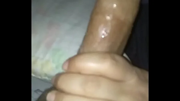 مصت زبي وشربت اللبن كله&اسمع تقولو احب لبن الزب