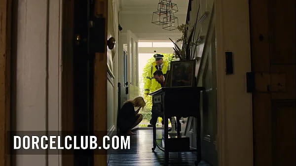 Instant pleasure in the stairs with busty MILF Alexis Fawx