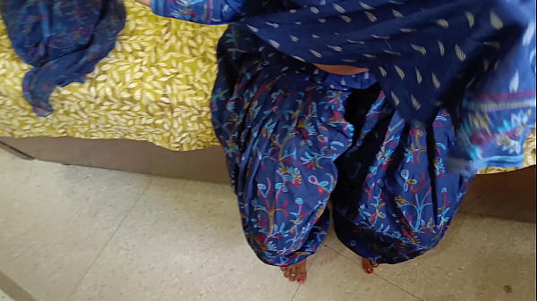 Desi village stepsister was painfull anal fuck and sucking dick in mouth in clear Hindi audio mms