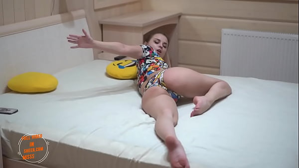 Stepbrother with a huge dick went to the school room