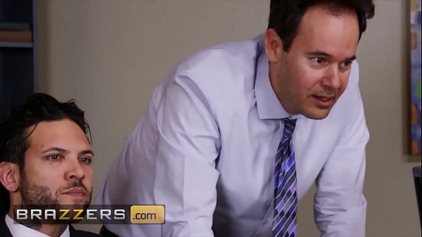 Seductive MILF (Alena Croft) Is So Thirsty For Lucky Mans Cock - Brazzers