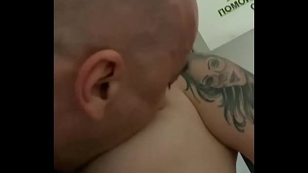 Model house party with Chrystal Sinn and Bianka Blue