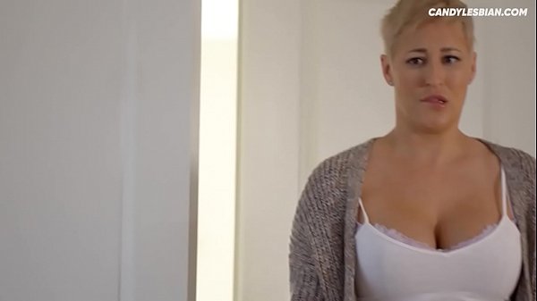 Lesbian Best Friends Squirting With Kenzie Reeves and Ryan Keely